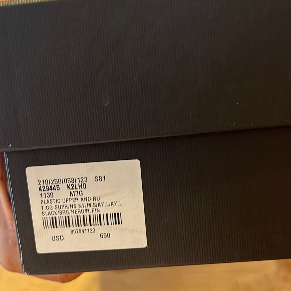 Gucci Men Sneakers